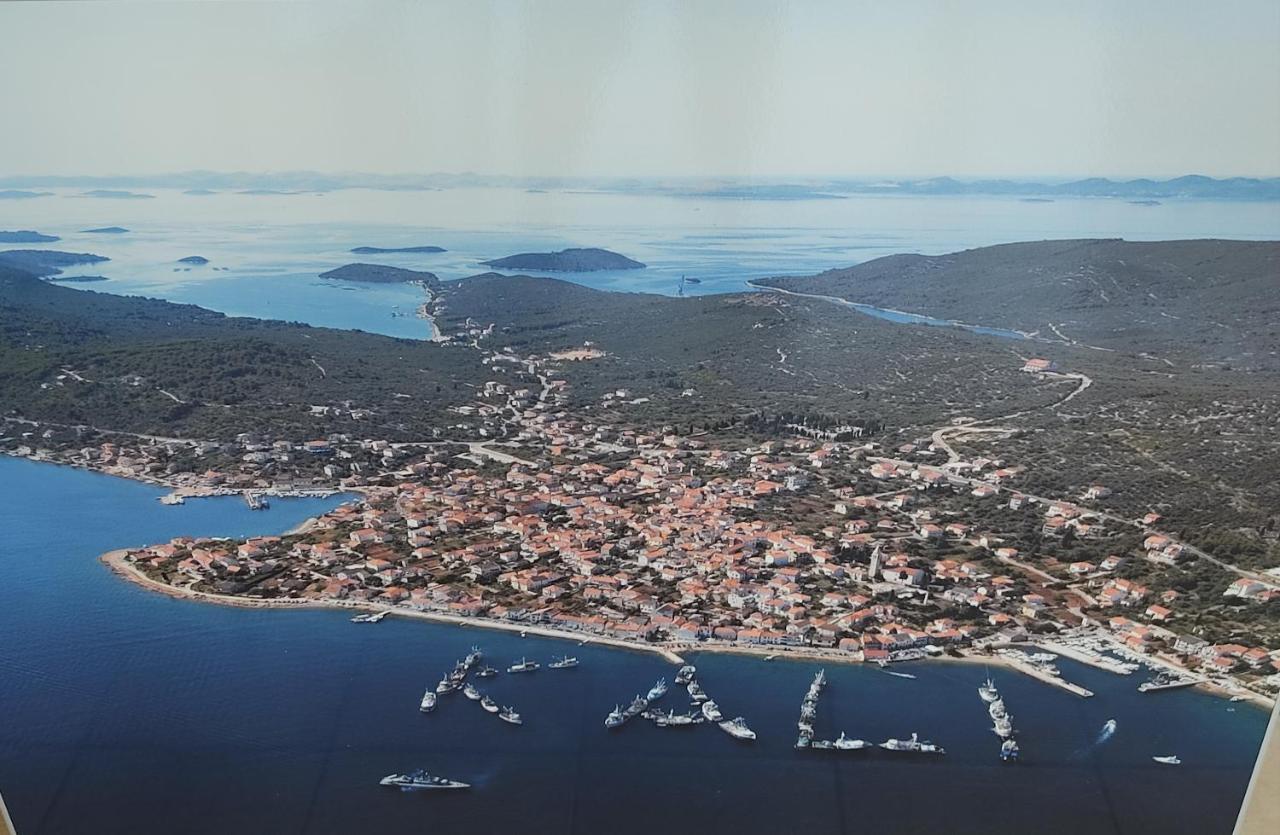Fina M Studio Apartman Kali Bagian luar foto